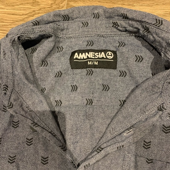 Men’s Button Up T-Shirt - Picture 3 of 3